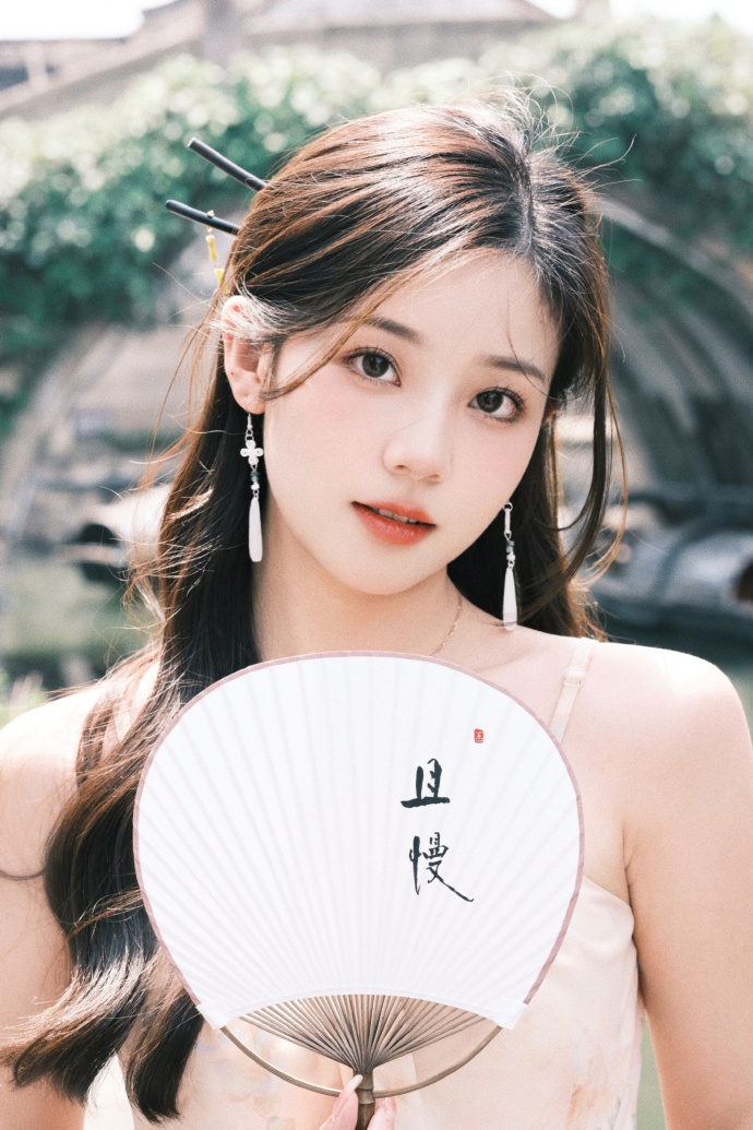 影 封面